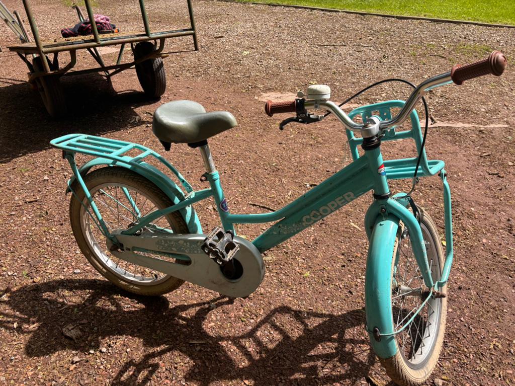 Turquoise fiets voor kinderen, Fietsen en Brommers, Ophalen, Gebruikt, Terugtraprem, Handrem