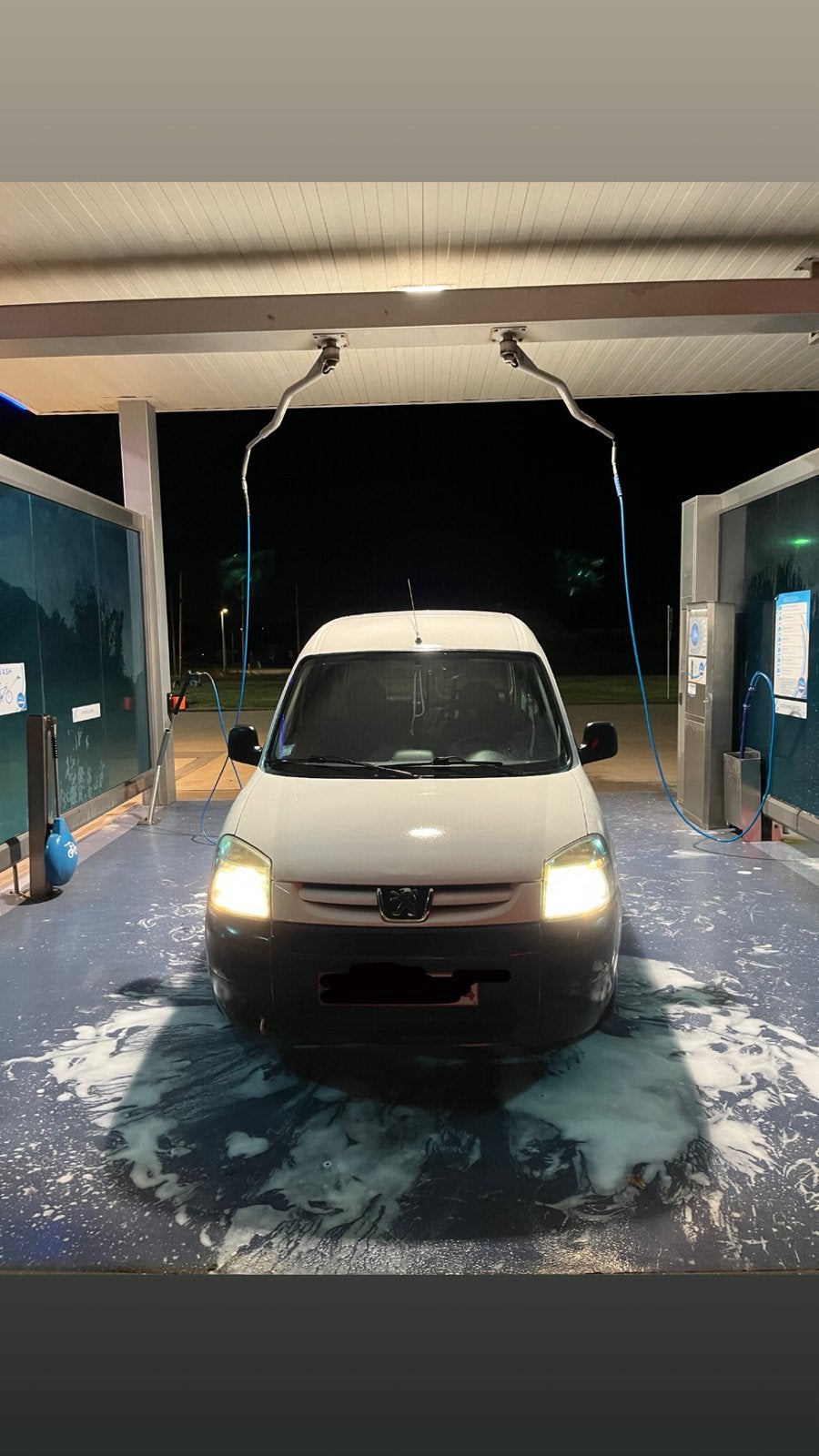 Peugeot lichtevracht, Autos, 2 places, Boîte manuelle, Noir, Diesel