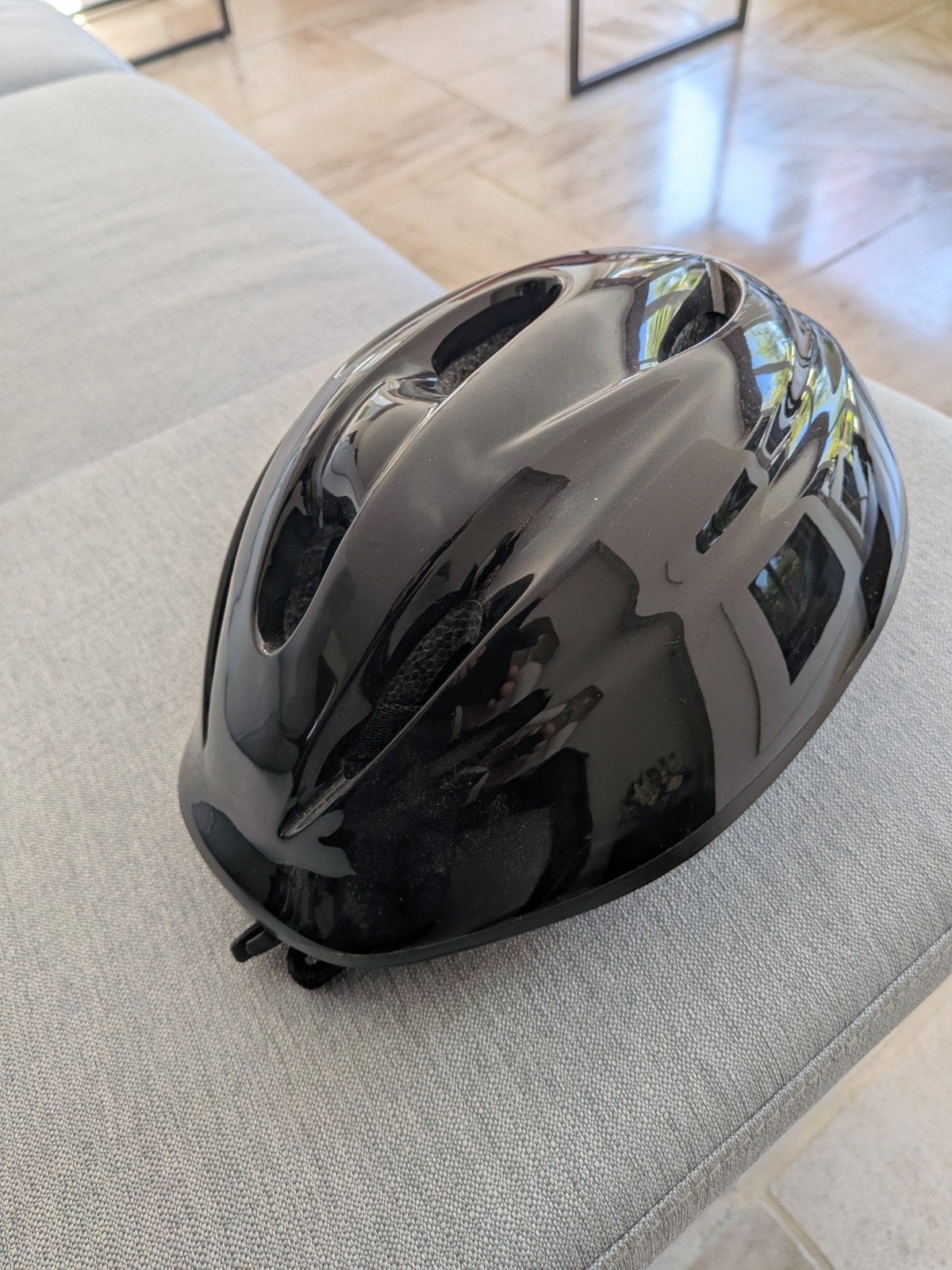 Kleine fietshelm, Ophalen