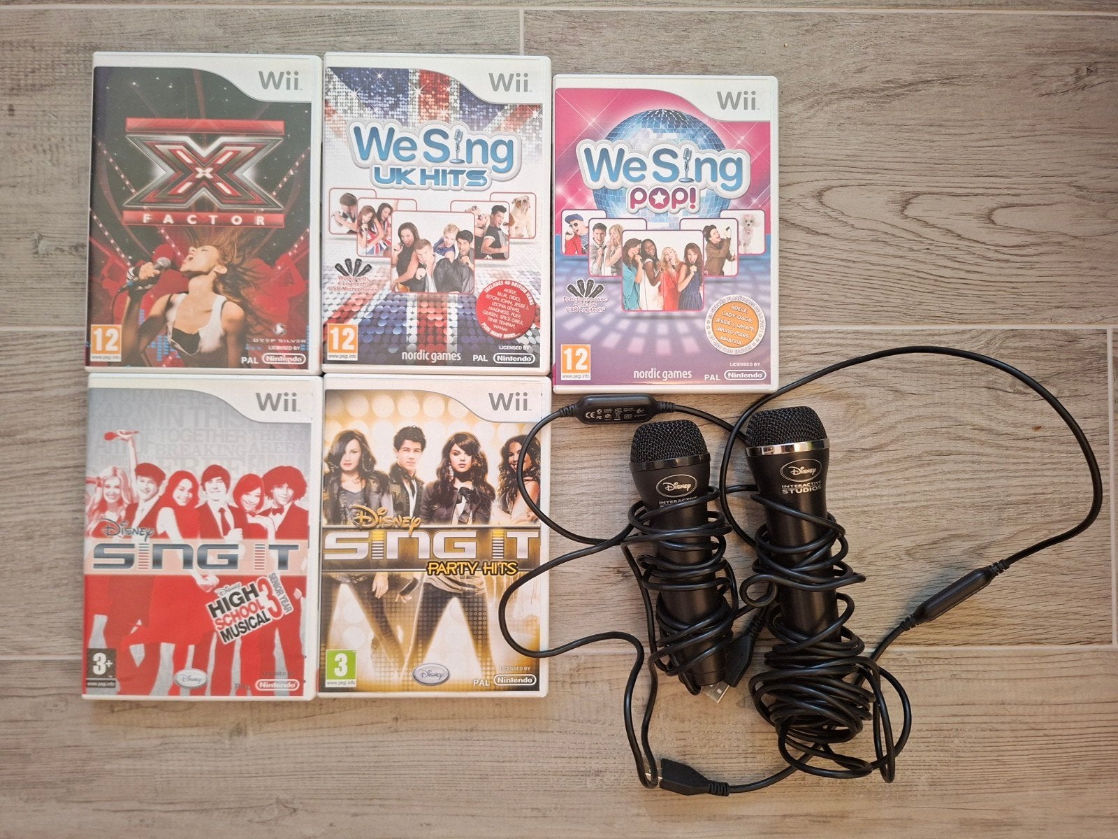 Set disney microfoons + 5 zangspelletjes, Consoles de jeu & Jeux vidéo, Enlèvement, Comme neuf, Musique