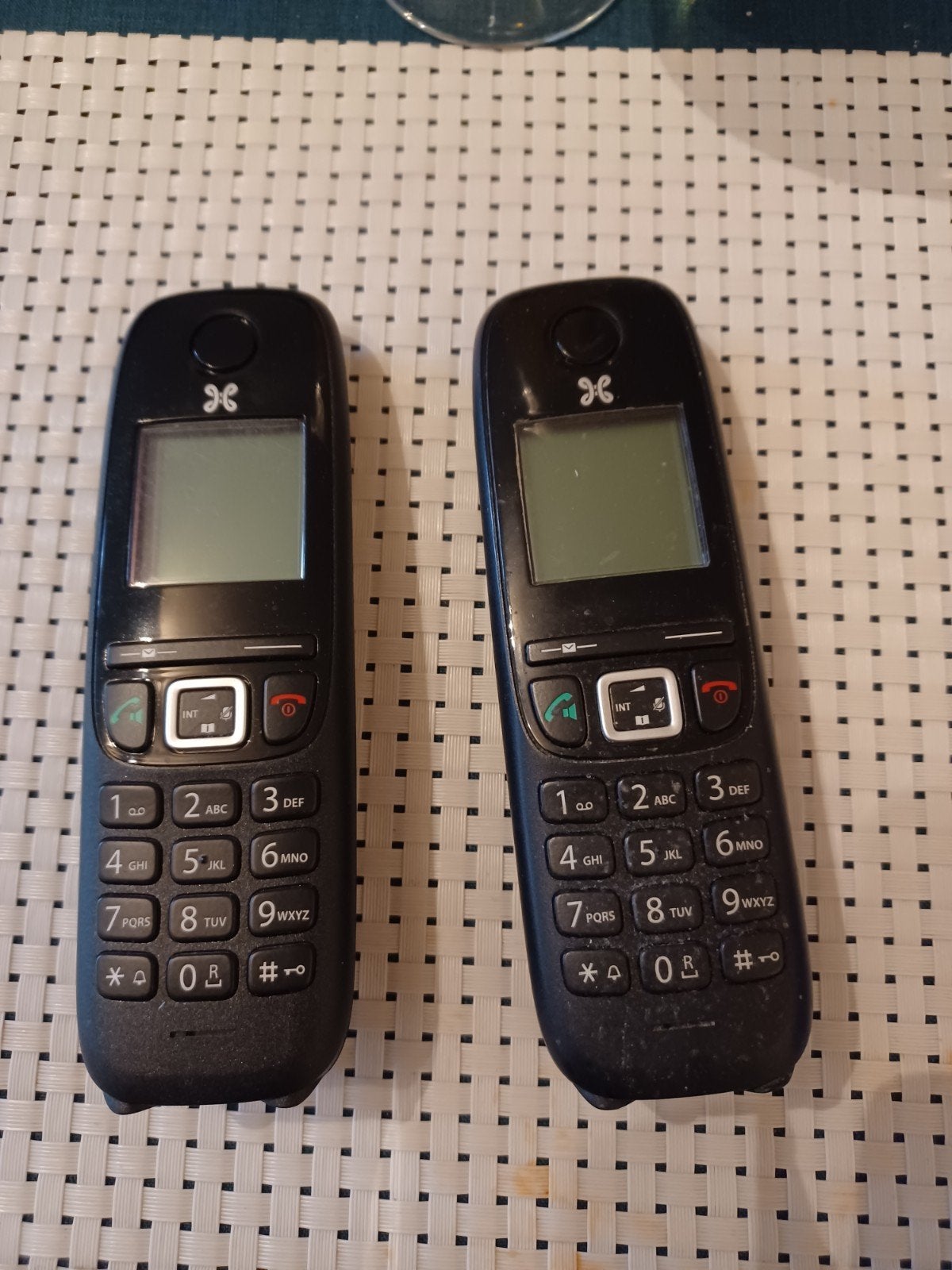 Téléphone sans fil, Enlèvement