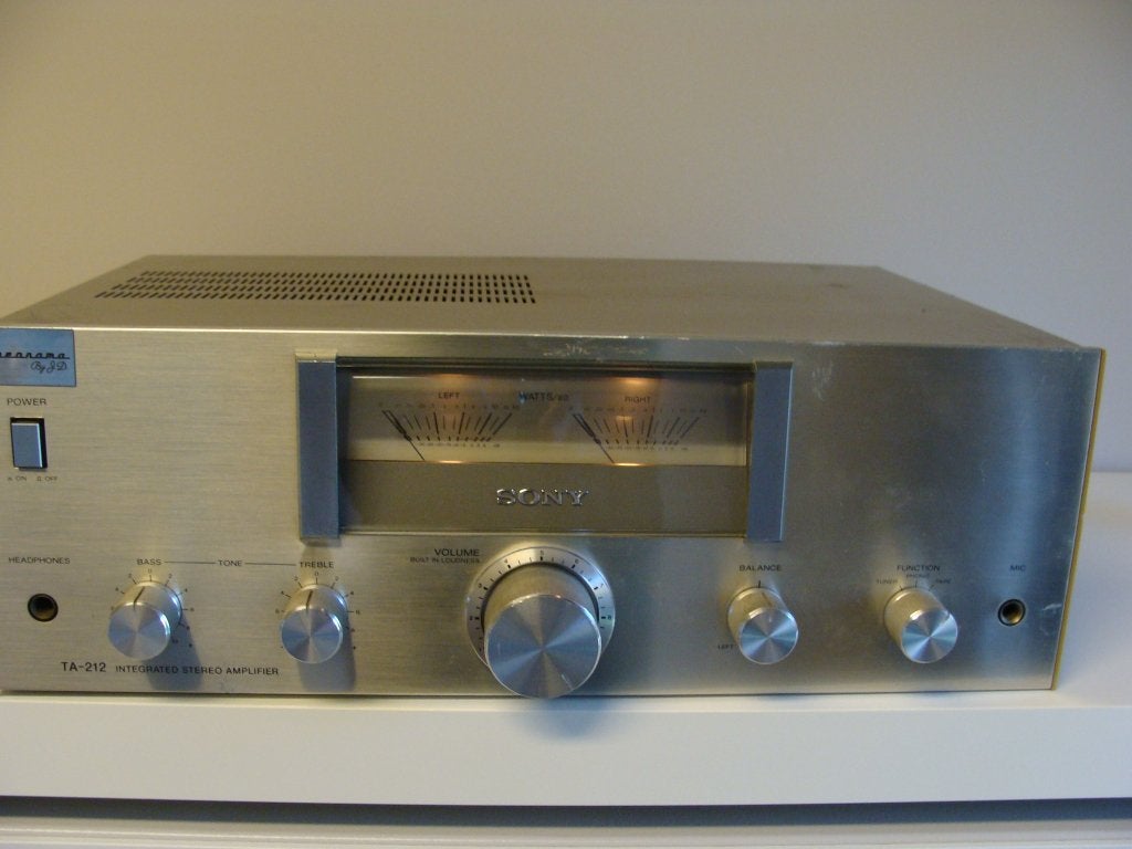 SONY TA-212 VINTAGE VERSTERKER MET GROTE VU-METERS, Moins de 60 watts, Enlèvement ou Envoi, Sony, Stéréo