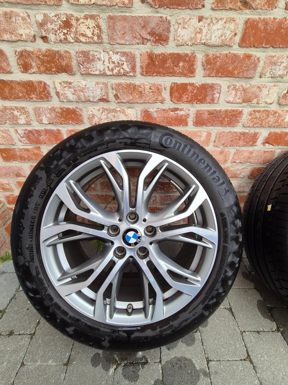 18 inch BMW X1 en X2 velgen en banden, Ophalen