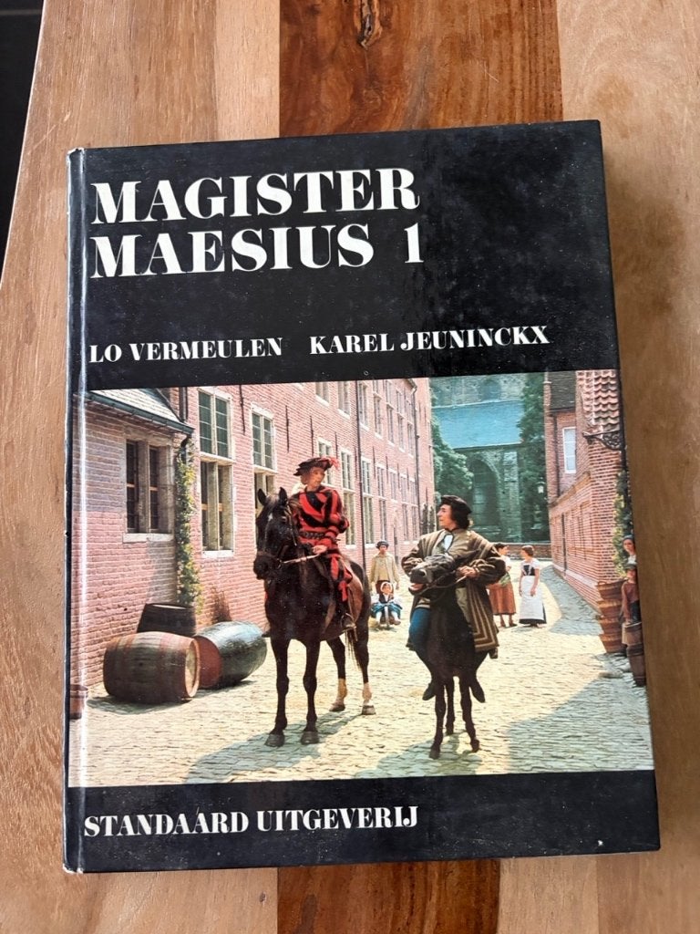 Boek Magister Maesius 1, Ophalen of Verzenden, Gelezen