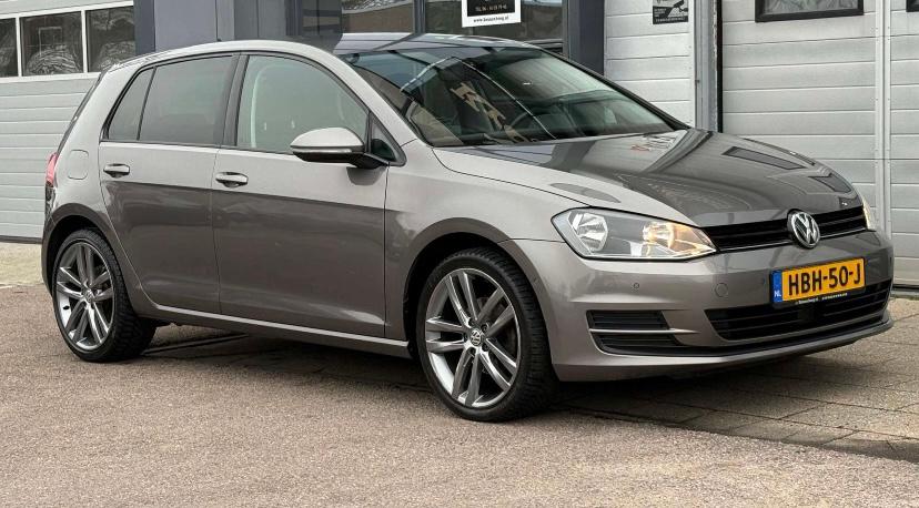 Volkswagen Golf 1.2 TSI | NAP | Automaat, Autos, Volkswagen, Achat, Automatique, Caméra de recul, Essence