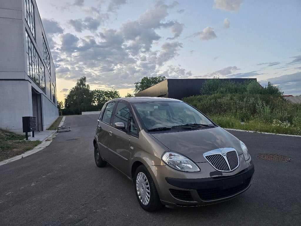 Lancia Musa 1.3 Multijet - 94 000 km - 10/2007, Auto's, Voorwielaandrijving, 4 deurs, Stof, Bruin