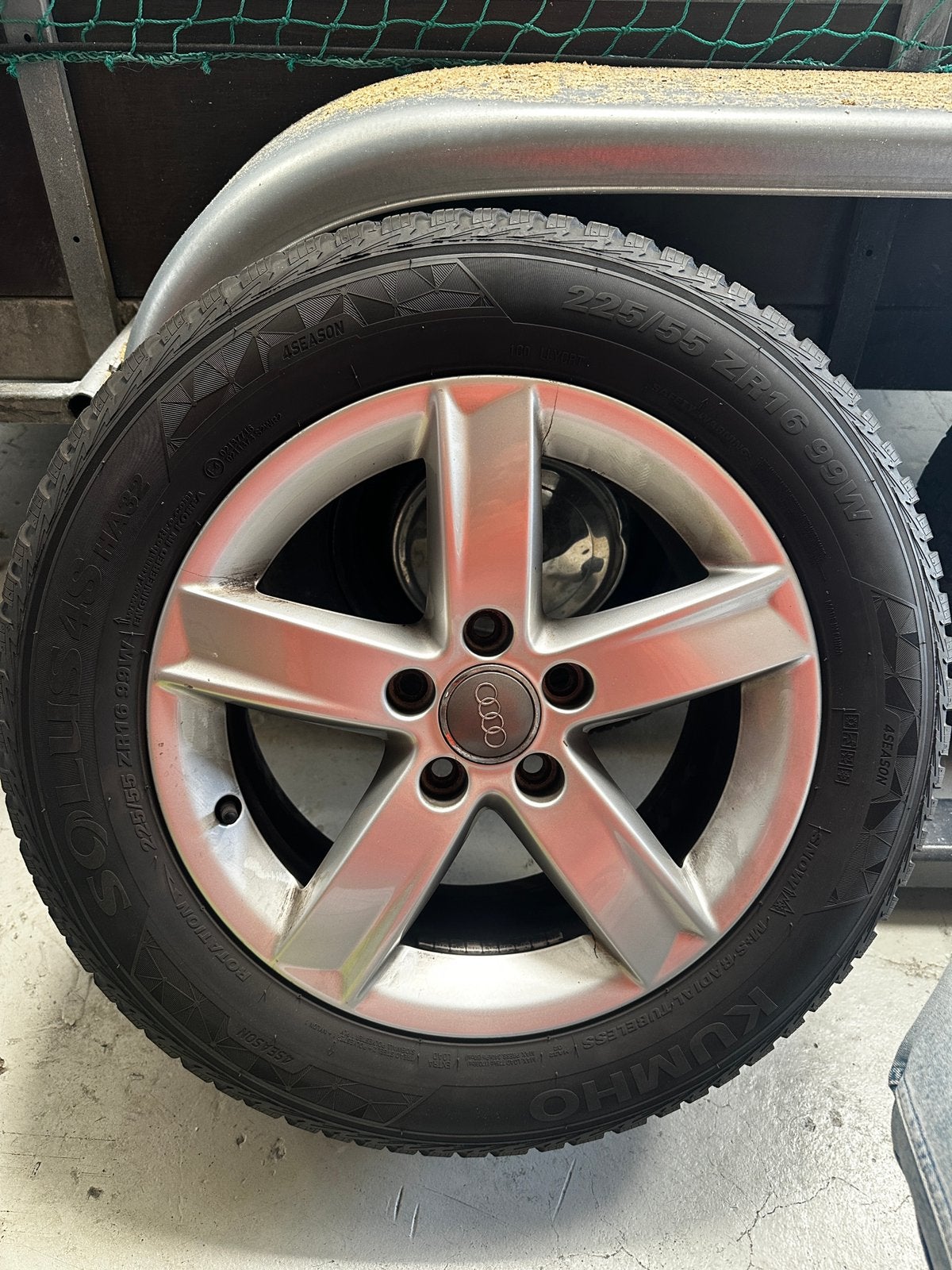 225/55 R16 99W 4season setNew Audi.WAG Prijs is bespreekbaar, Pneus et Jantes, 4 Saisons, 16 pouces, Enlèvement