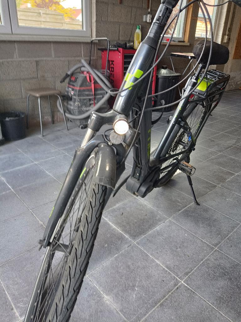 Elektrische fiets, Vélos & Vélomoteurs, Vélos électriques, Comme neuf, Cube, 51 à 55 cm, 50 km par batterie ou plus, Enlèvement