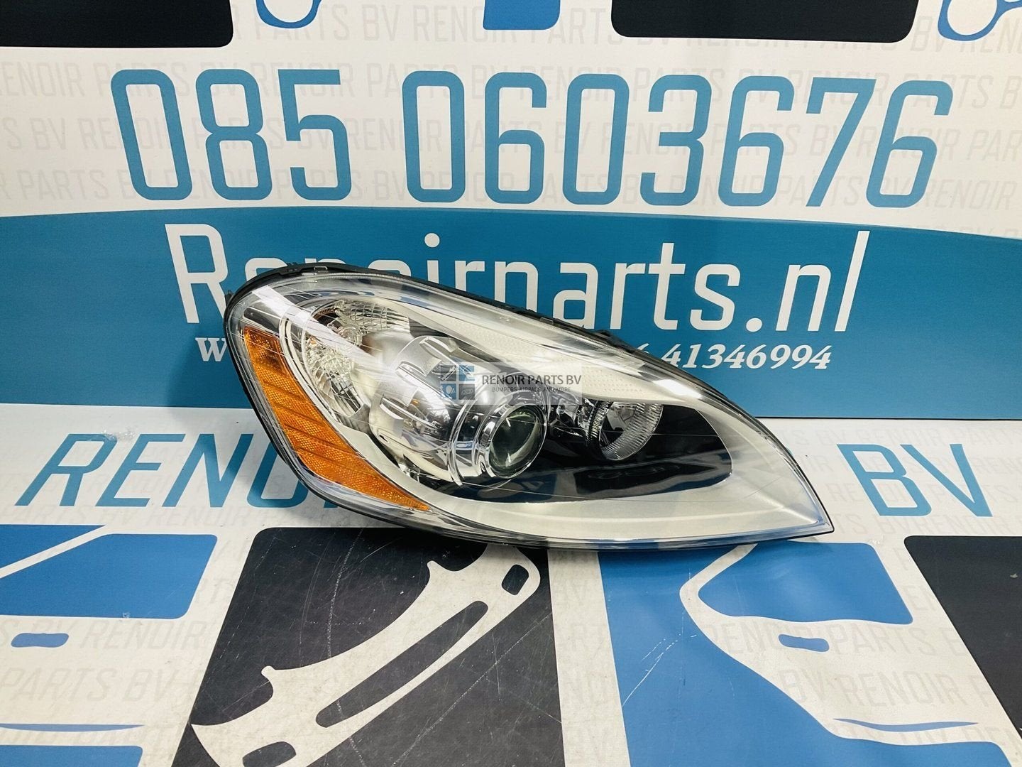 Koplamp Volvo XC60 Xenon Rechts Led 30763136 2-G29-4620N, -, Utilisé, -, Enlèvement ou Envoi