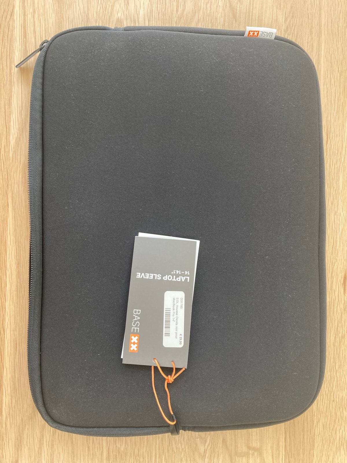 EOL Dicota sleeve voor MacBook Pro 14”, Neuf, Housse pour ordinateur portable, Noir, Autres marques