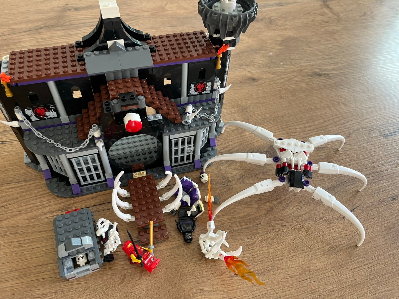 Lego 2505 Ninjago La sombre forteresse de Garmadon, Enlèvement ou Envoi, Utilisé, Lego, Ninjago