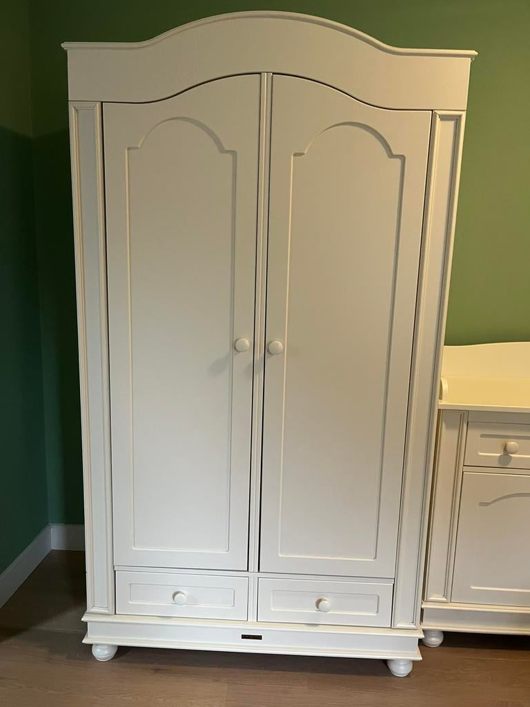 Theophile et Patatchou babykamer “Antique” vanille, Ophalen, Zo goed als nieuw