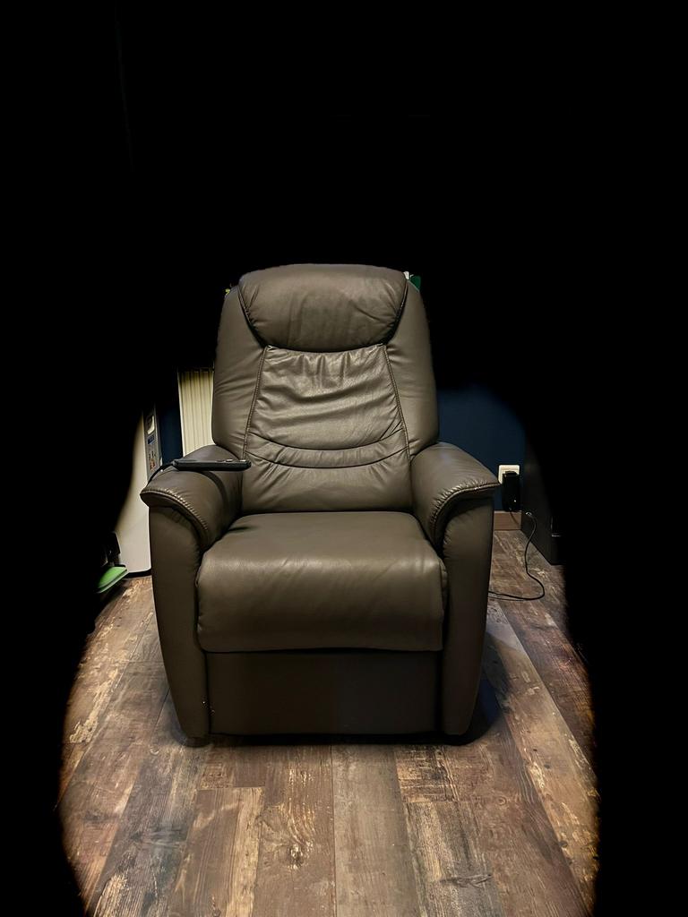 Fauteuil electrique Hukla, Enlèvement, Comme neuf, Cuir
