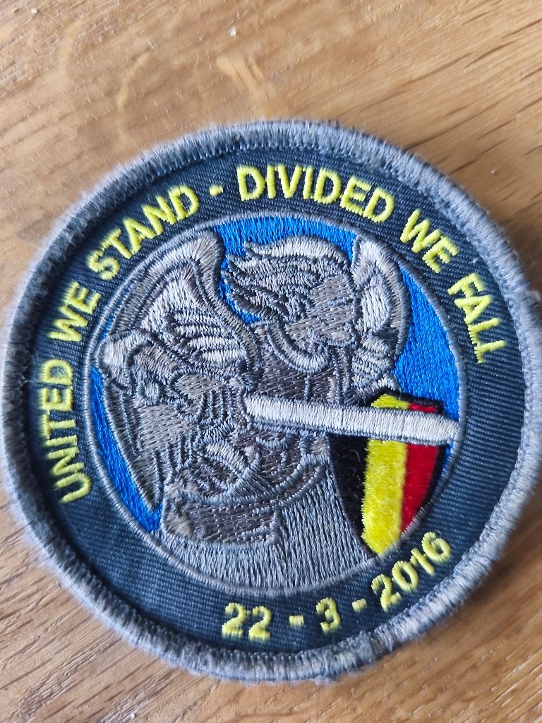 Patch aanslagen Zaventem, Verzamelen, Ophalen