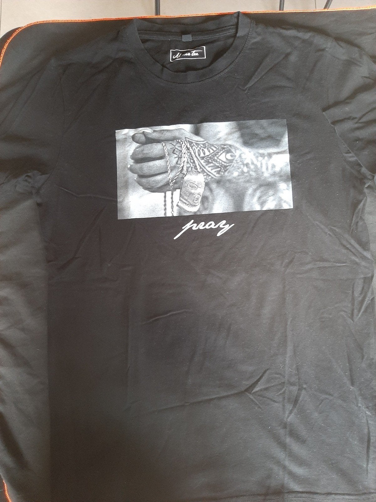 Zwarte Mister Tee Pray T-shirt, Kleding | Heren, Ophalen, Maat 52/54 (L), Zwart