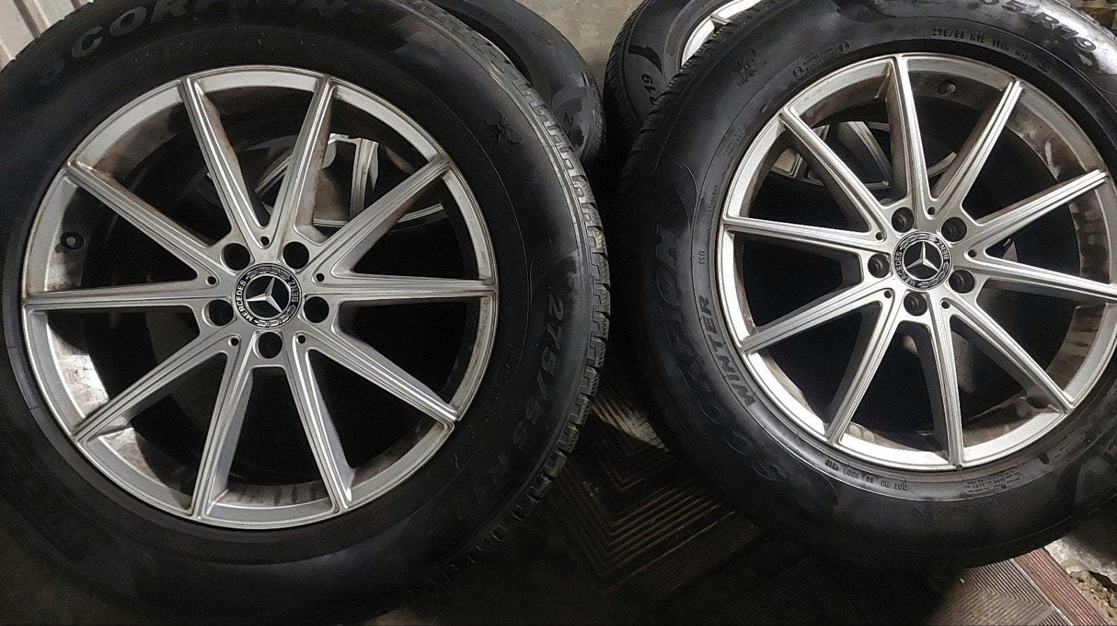 Original Mercedes GLE 275 55 19 avec pneus hiver 
8.5jx19, Autos : Pièces & Accessoires, Pneus & Jantes, Enlèvement, Pneus hiver