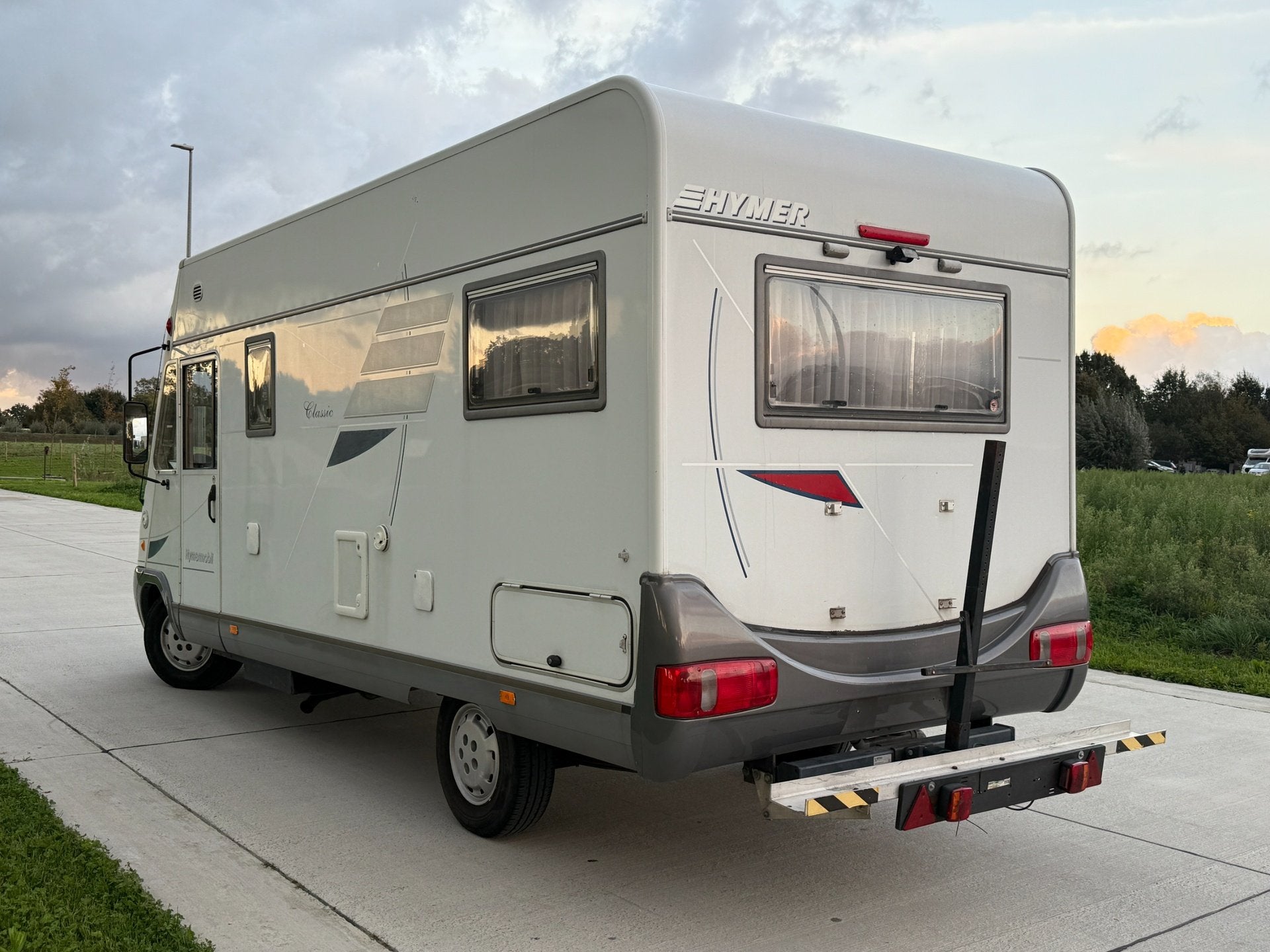 Hymer BC 595 Classic 2.8 JTD, Hefbed, U-Salon, 12M Garantie, Integraal, Bedrijf, Hymer, Handgeschakeld