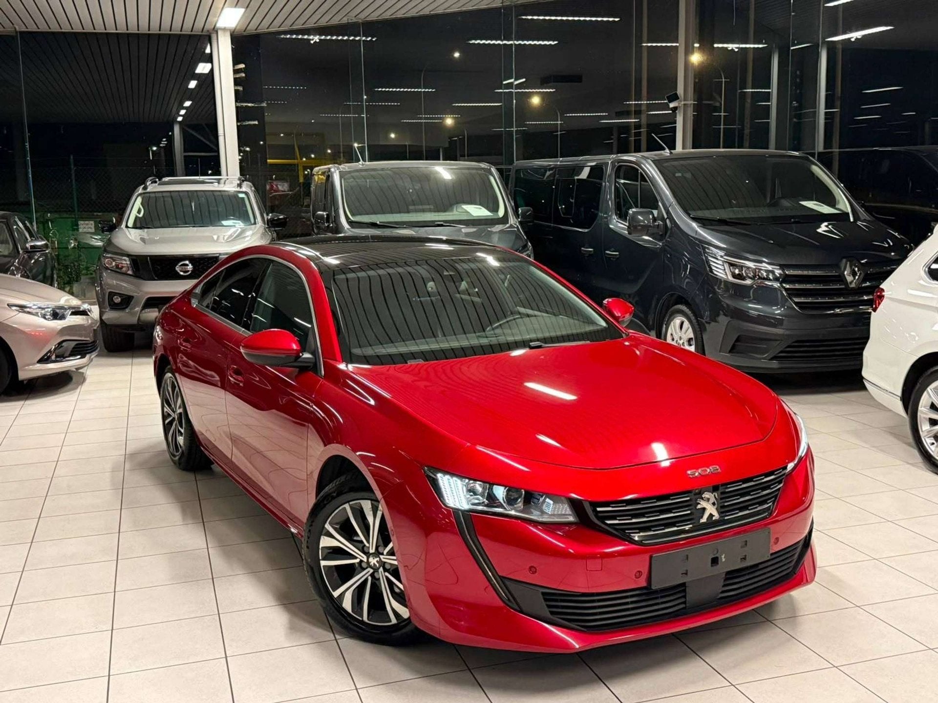 Peugeot 508 Peugeot 508 Automatique 1.5HDi 96kW Euro 6d-T-E-, Auto's, Peugeot, Automaat, Multifunctioneel stuurwiel, Gebruikt