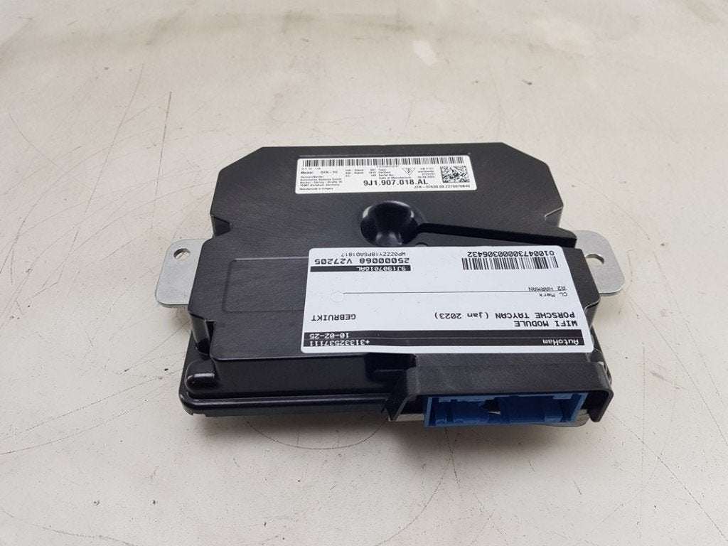DIVERSEN Porsche Taycan (Y1A) (01-2019/12-2023), Gebruikt, Porsche