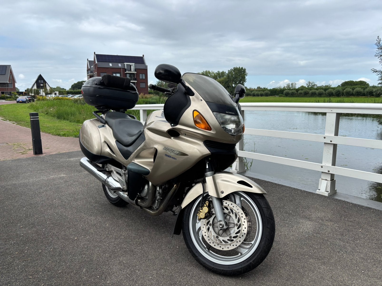Honda deuville 650, Ophalen