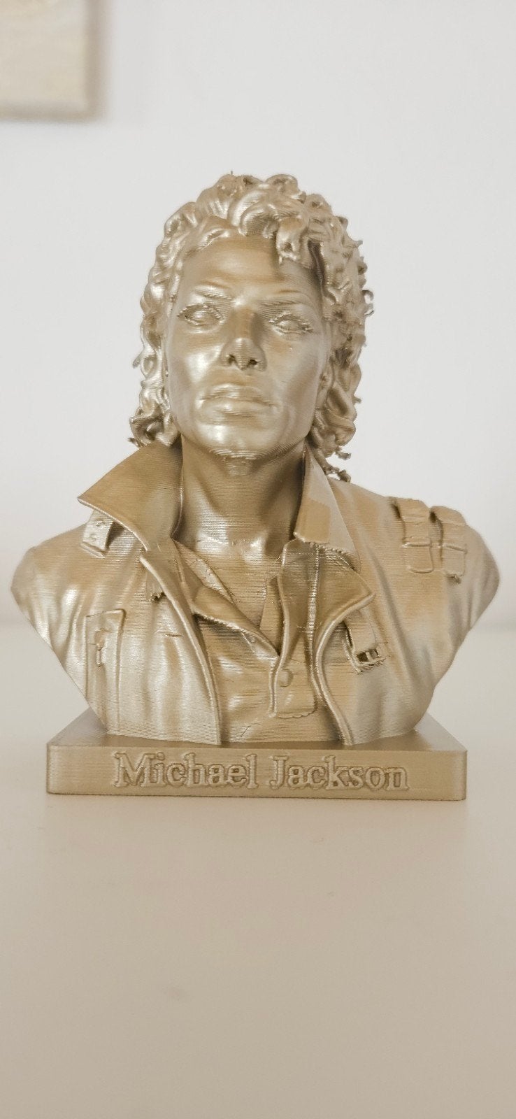 Michael Jackson beeldje, Maison & Meubles, Enlèvement