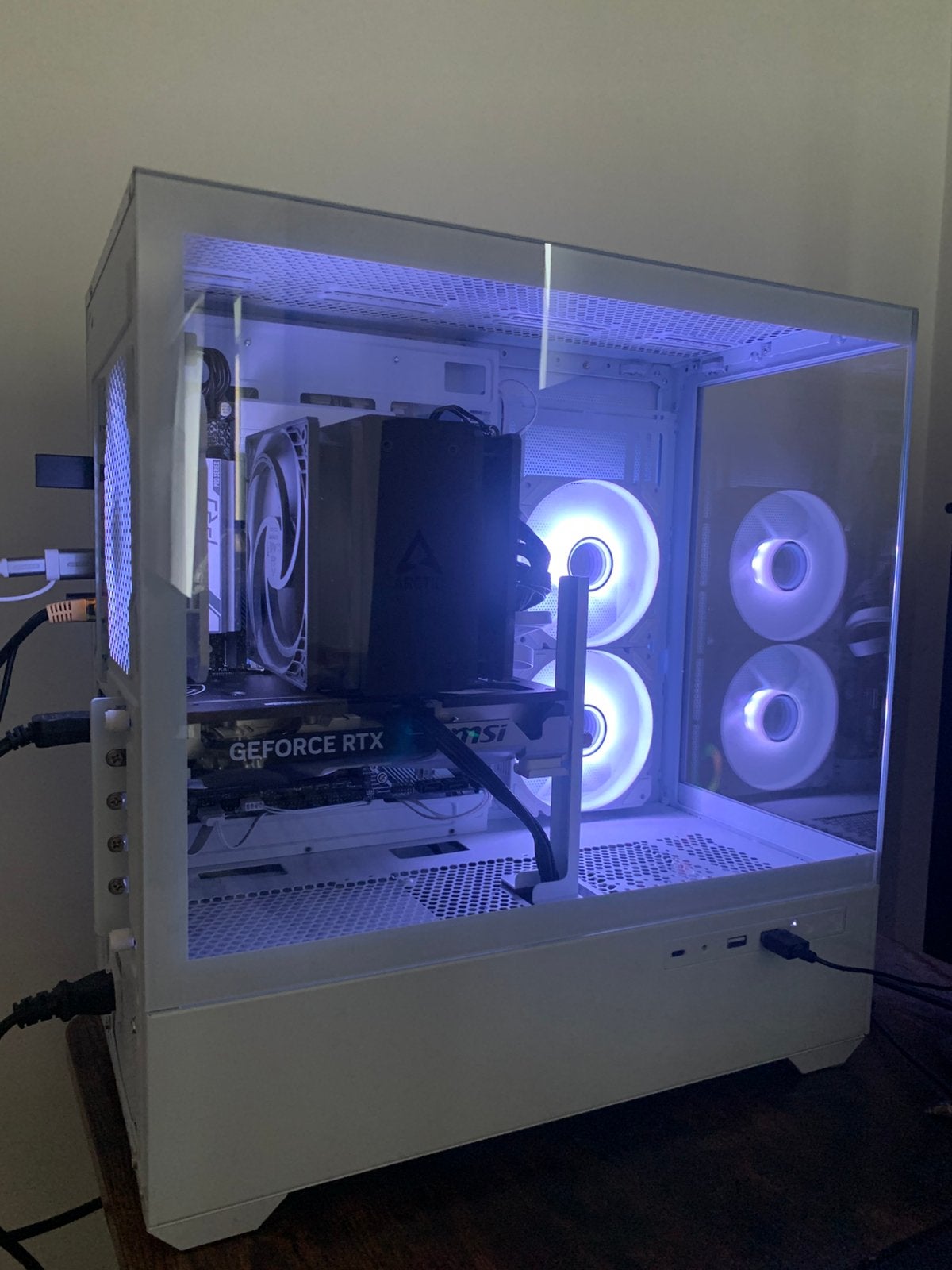 Gaming PC RTX 5060Ti 8GB, i7 14700, 32GB DDR5 6000Mhz, Virtual Reality, Comme neuf, 4 Ghz ou plus, SSD