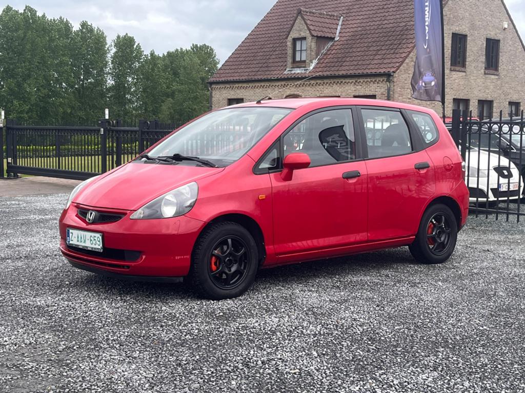 Honda Jazz 1.3 benzine automaat, 198.000 km, Auto's, Honda, Automaat, https://public.car-pass.be/vhr/08bea9f2-3a07-45ea-9364-6c3f4346d97d