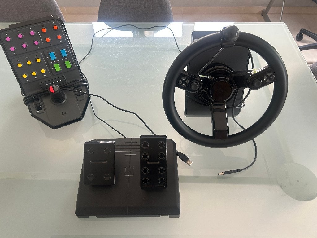Logitech G Heavy Equipment Bundle "Farm Simulator Bundel", Computers en Software, Joysticks, Zo goed als nieuw, Ophalen of Verzenden
