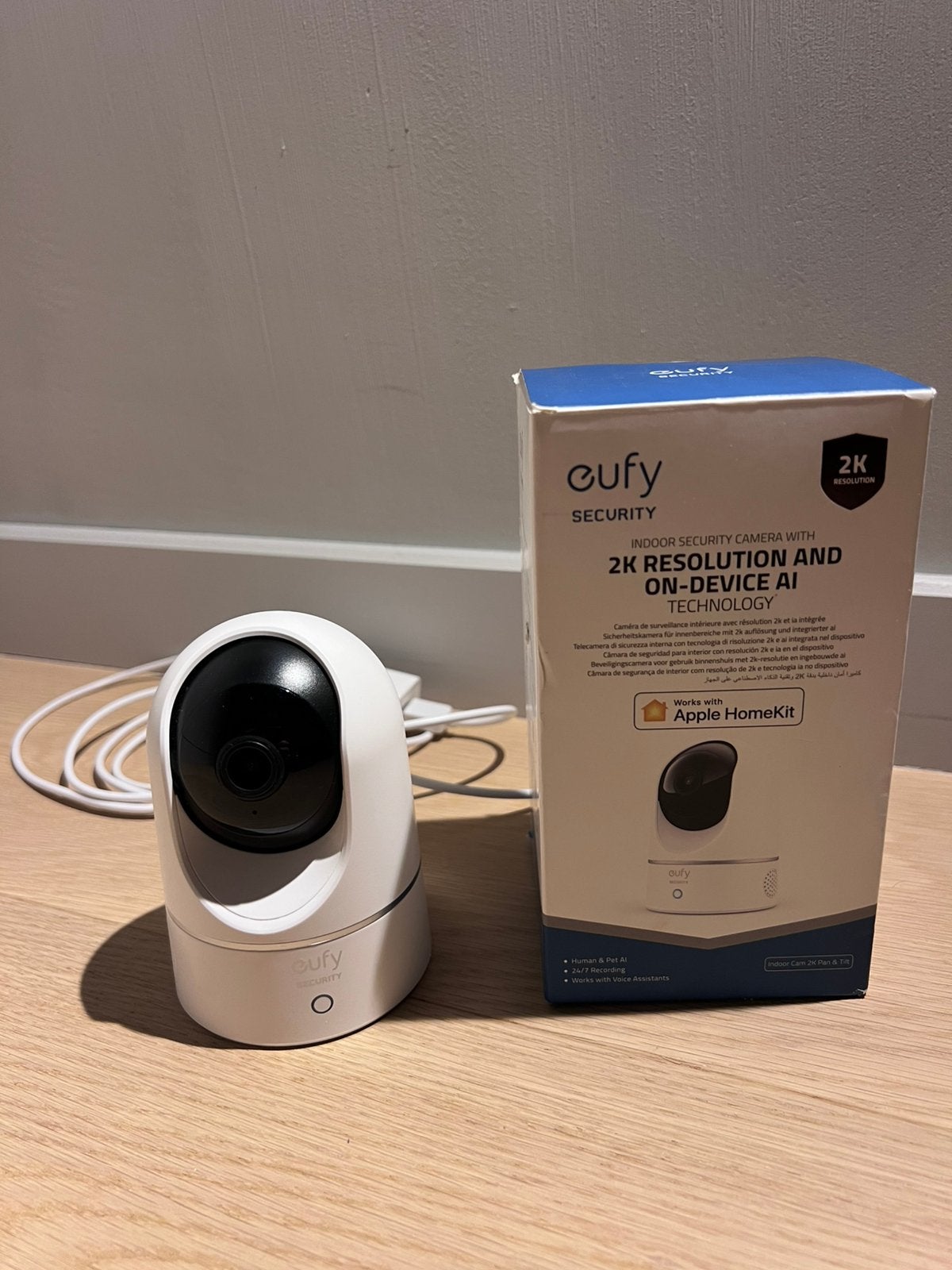(2x) Eufy indoor Camera’s 2K Pan & Tilt, Audio, Tv en Foto, Videobewaking, Ophalen of Verzenden, Zo goed als nieuw