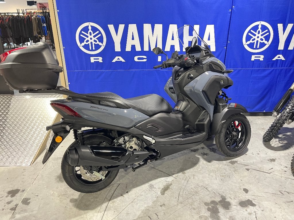 Yamaha Tricity 300 met MAAR 838KM, Motos, Scooter, Entreprise, Occasion, 292 cm³