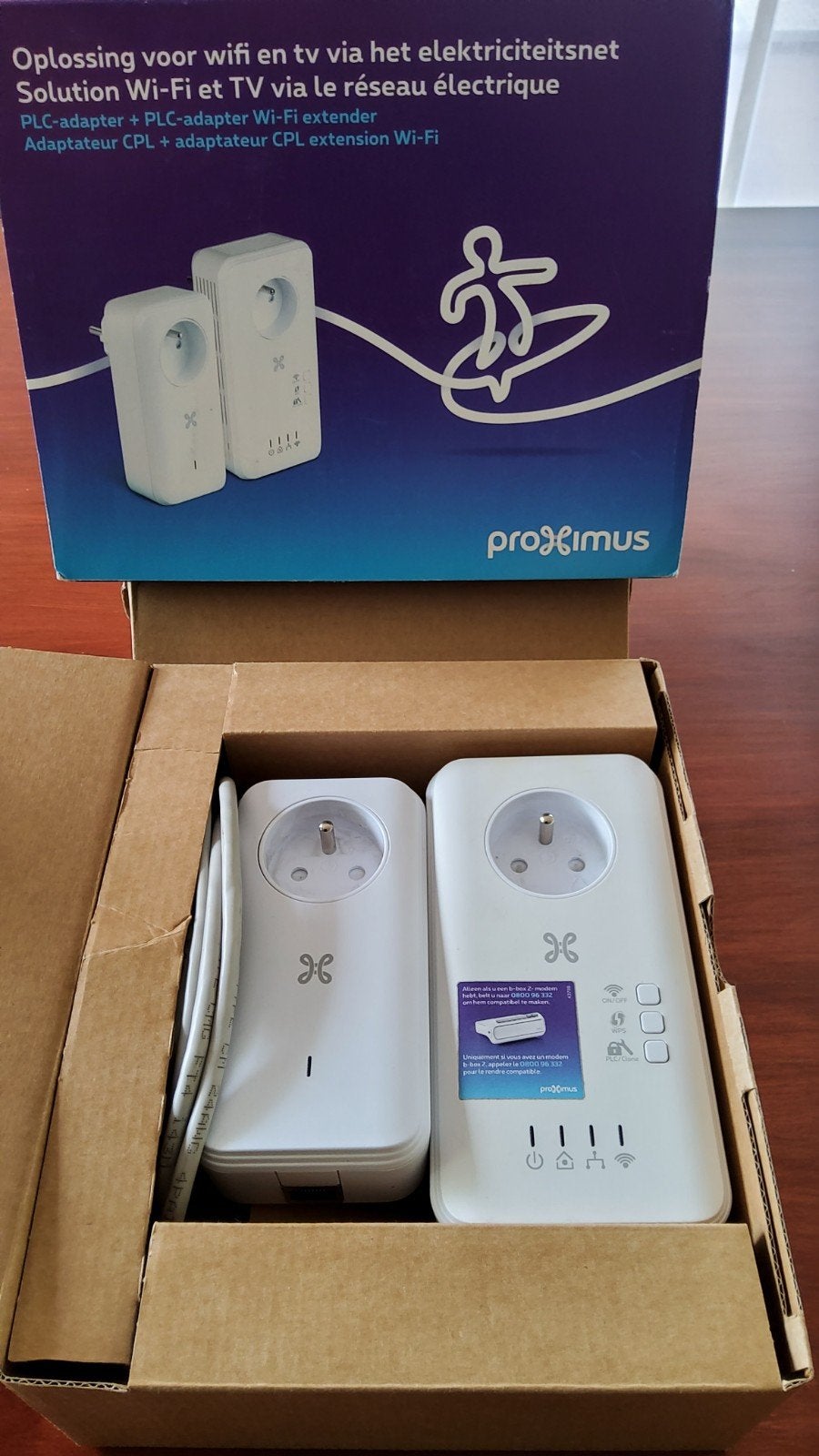 Amplificateur de signal pour WIFI ET TV via le réseau électr, Informatique & Logiciels, Enlèvement, Utilisé