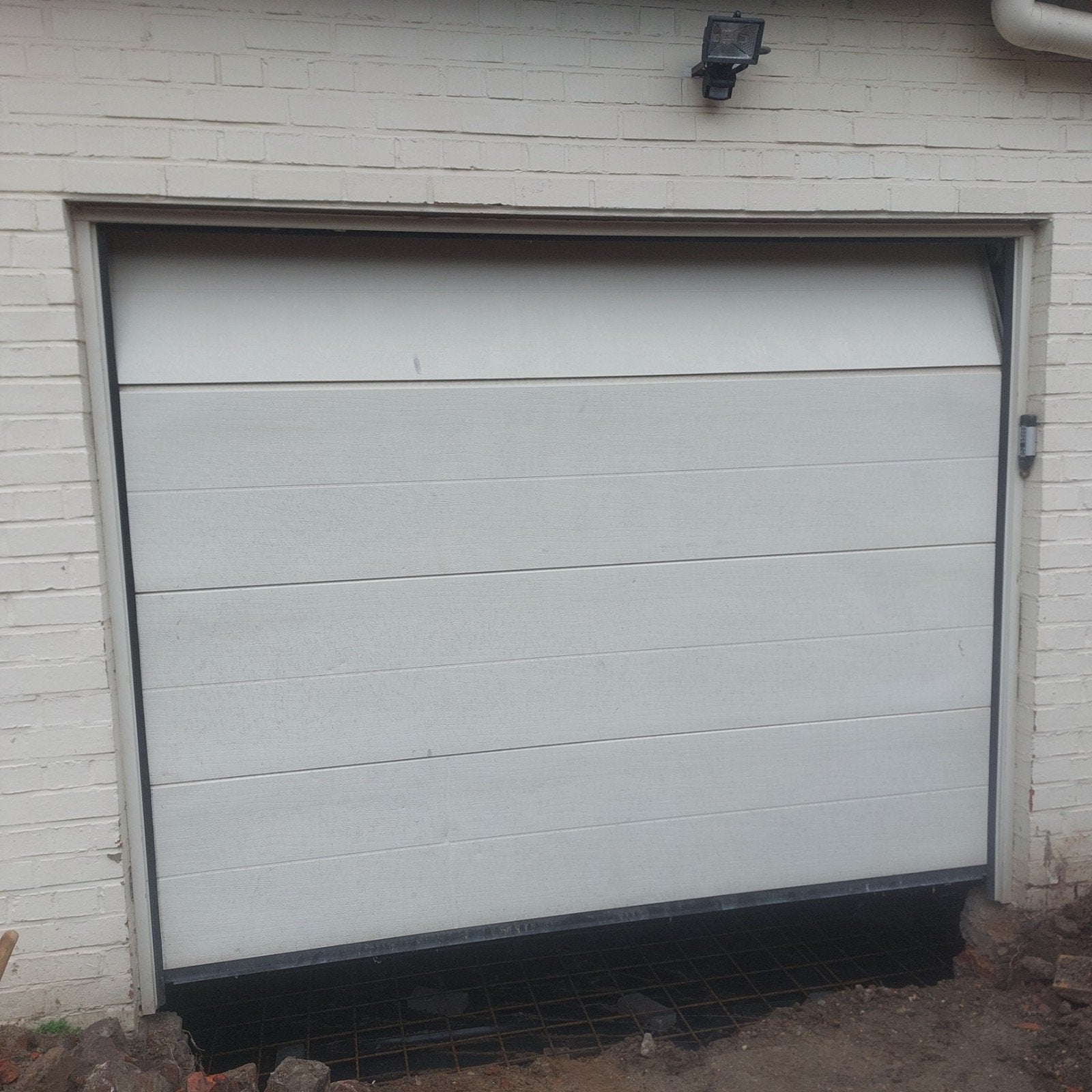 automatische garagepoort met codeslot, 200 cm ou plus, Fonctionnement électrique, Enlèvement, Utilisé