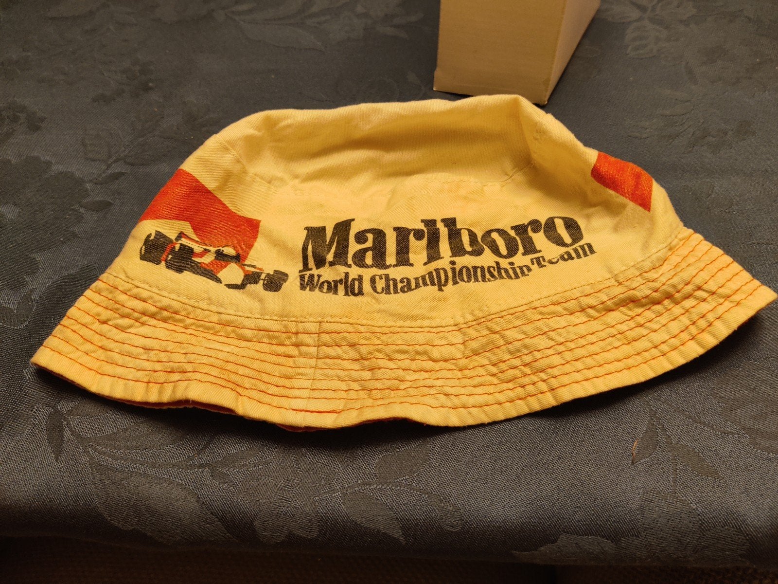 Vintage Marlboro World Championship Team F1 Bucket Hat / Vis, Verzamelen, Ophalen