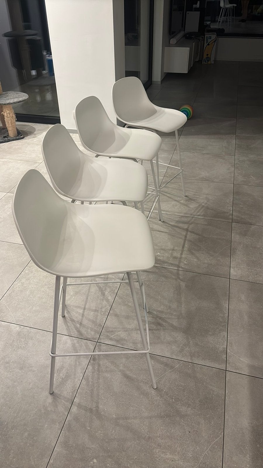 Barstoelen 4 stuks, Huis en Inrichting, Ophalen, Gebruikt, Wit, Eén