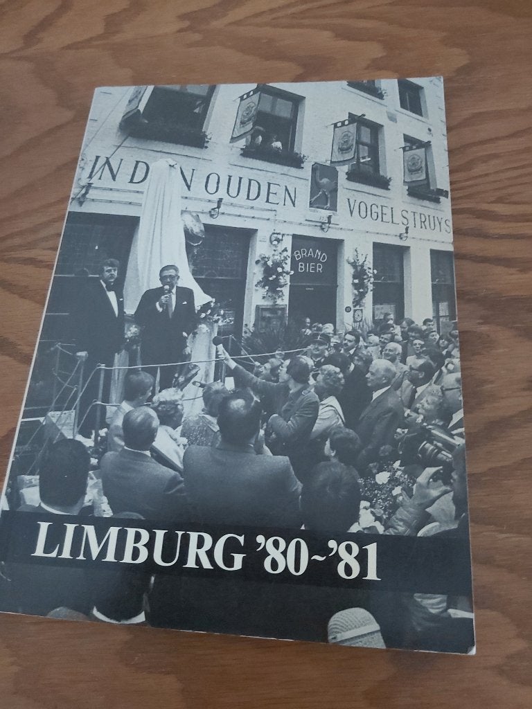 Limburg Maas Carnaval Kunst Ambacht Geschiedenis Napoleon, Boeken, Geschiedenis | Nationaal, Verzenden, 20e eeuw of later, Zo goed als nieuw
