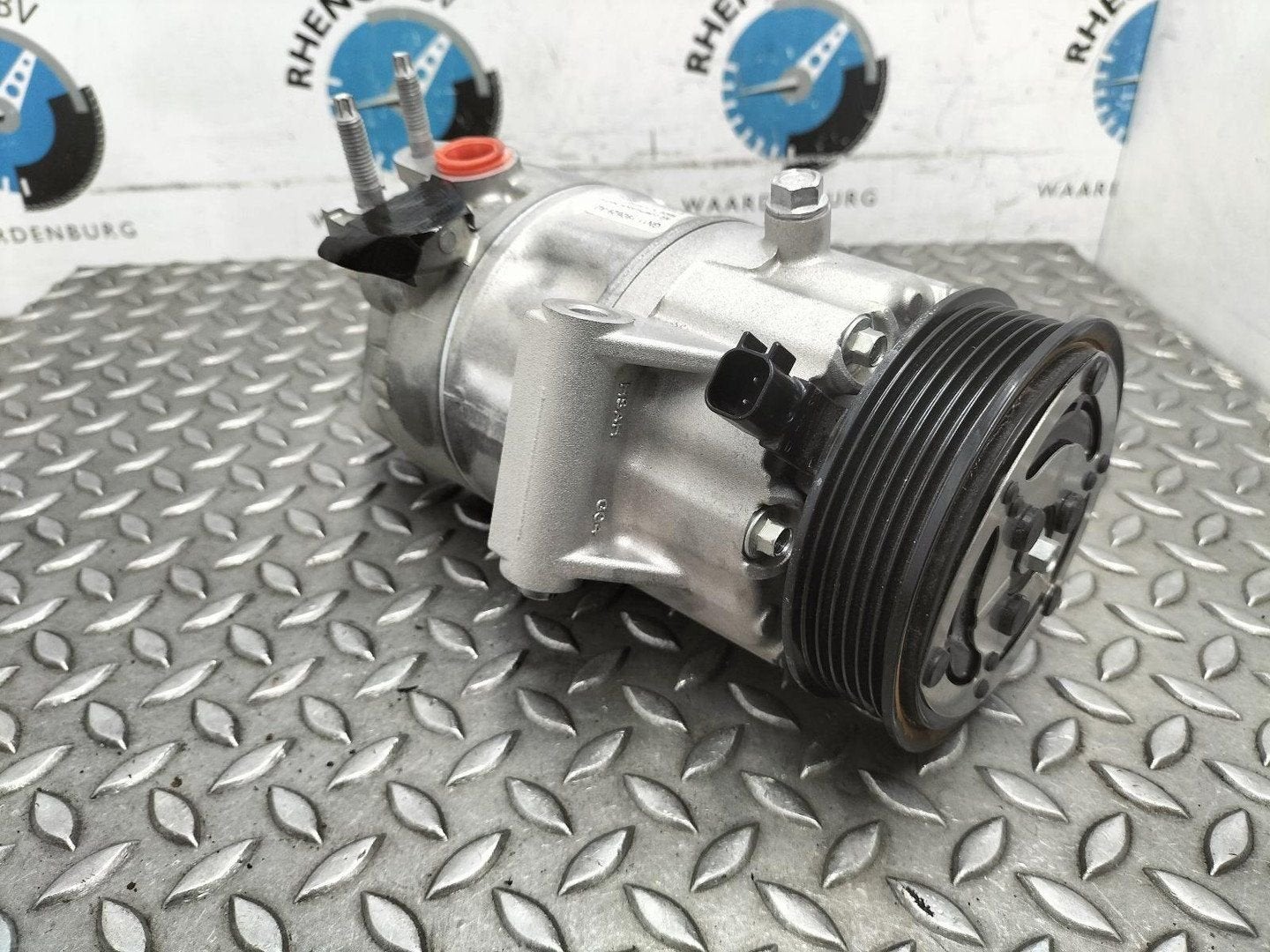 FORD KUGA Titanium AIRCO COMPRESSOR / AIRCOPOMP GN1119D629AD, Enlèvement ou Envoi, Utilisé, ARN reconnu