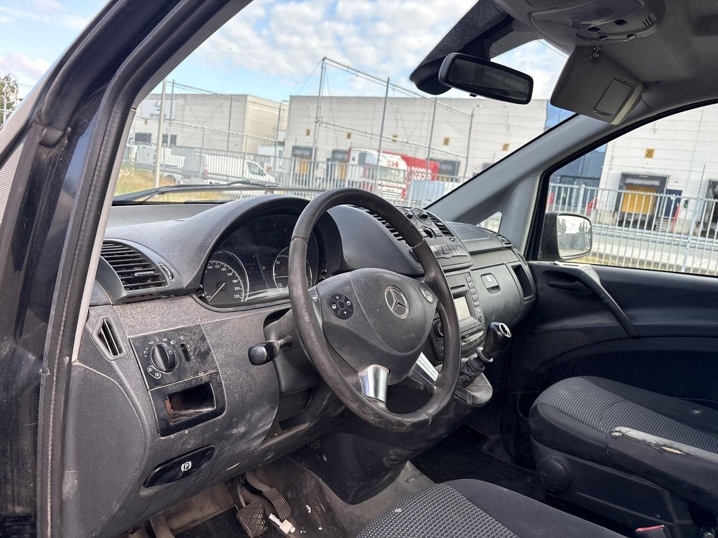 Mercedes-Benz Vito 113 CDI 320 Lang Dubbel Cabine Luxe | € 5, Autos, Camionnettes & Utilitaires, Achat, Entreprise, Boîte manuelle