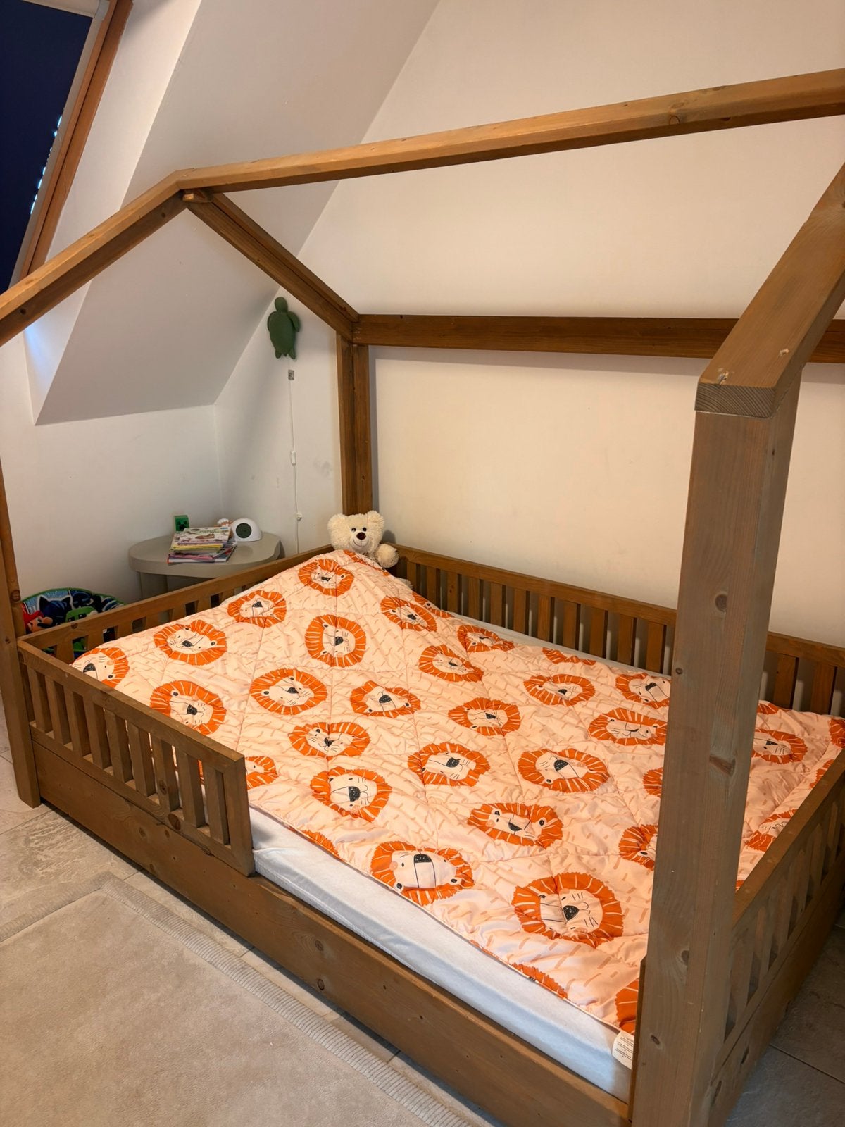 bed huisje in eiken hout, Sommier à lattes, Enlèvement, 100 cm ou plus, 180 cm ou plus