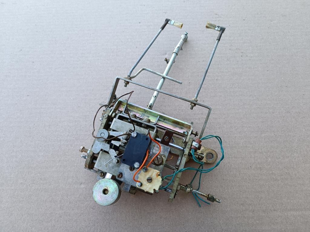 Tone Arm/ Mechaniek jupiter (Div) jukebox, Envoi