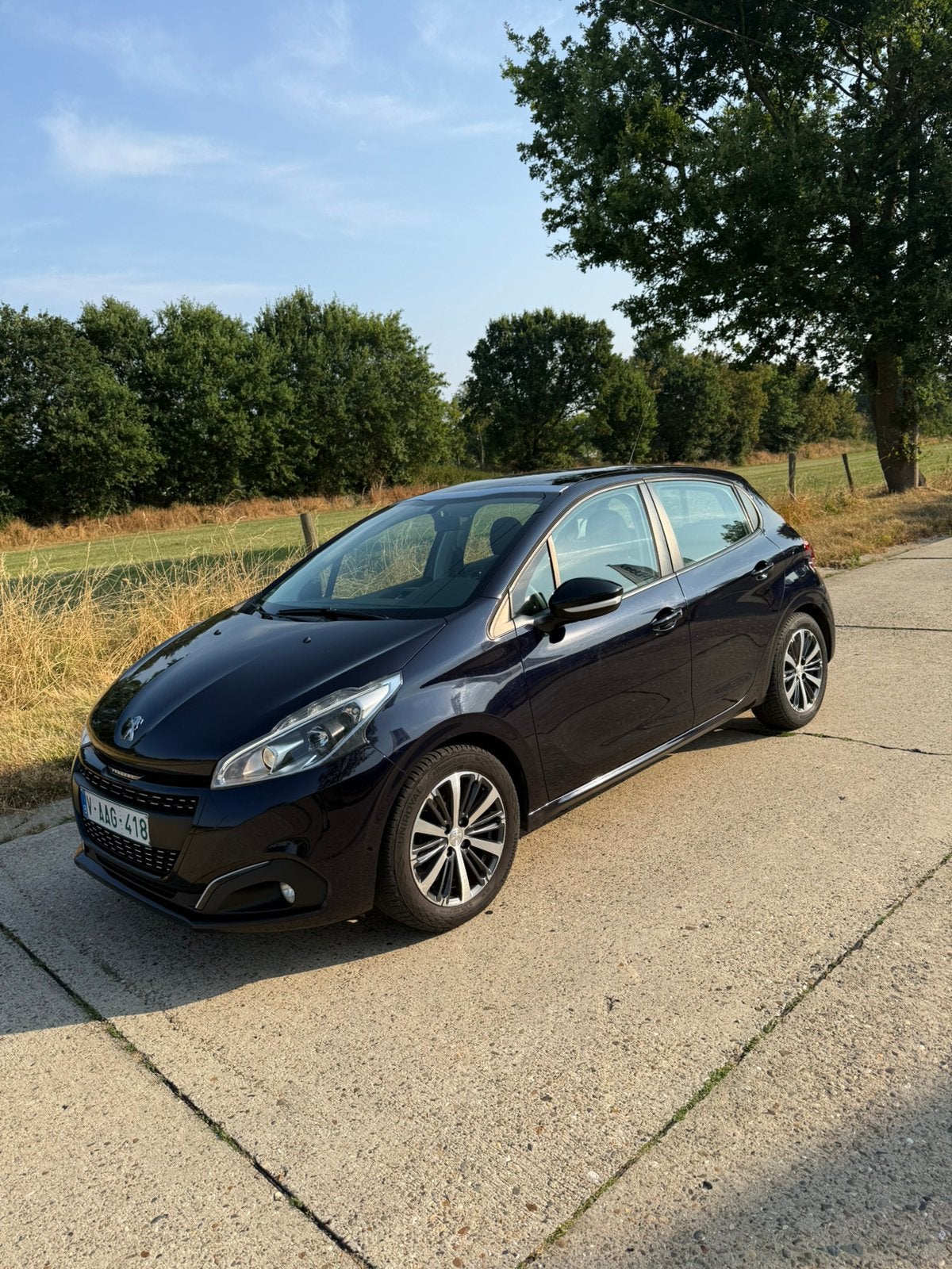 PEUGEOT 208 1.2 BENZINE 2017 FULL OPTION DIRECT BESCHIKBAAR, Auto's, Voorwielaandrijving, 4 deurs, Stof, Blauw