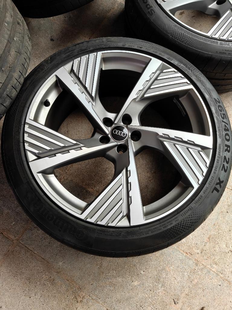 22 inch Audi Etron wheels, Ophalen, Gebruikt, 265 mm, Banden en Velgen