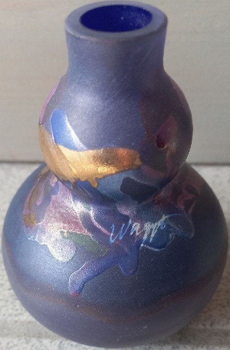 vase en verre signé Studio Art, Antiquités & Art, Enlèvement ou Envoi