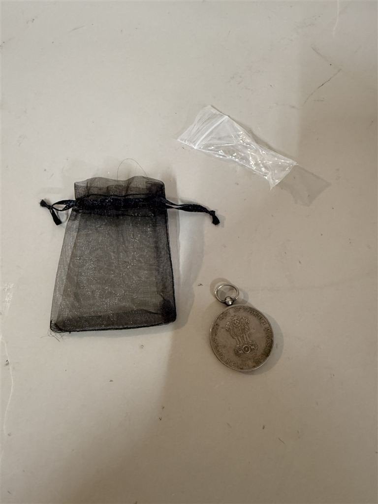 Zeldzame Medaille - 25 Jaar Onafhankelijkheid India - 1947-1, Postzegels en Munten, Ophalen of Verzenden