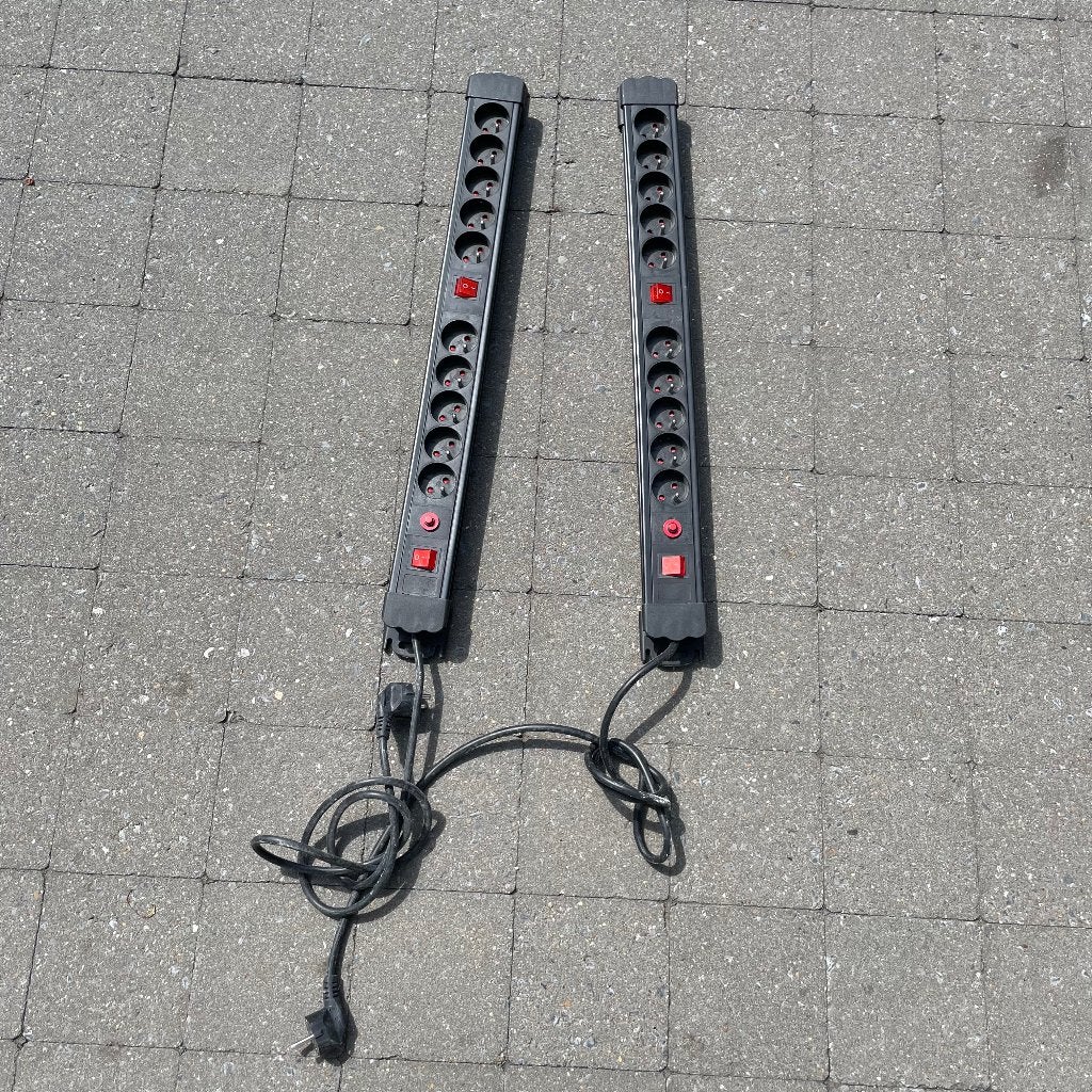 Lot de 2 multiprises longues barrettes secteur, Enlèvement