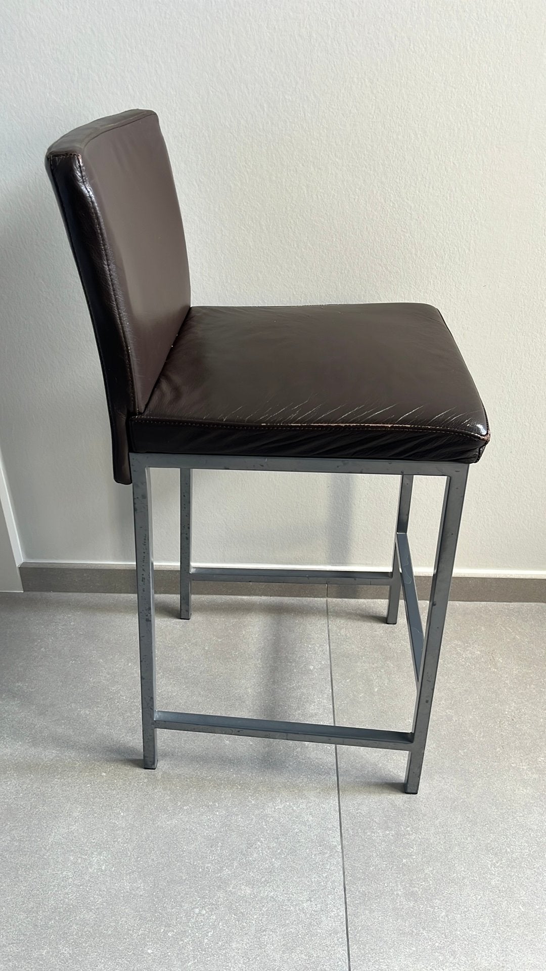 Tabouret, Maison & Meubles, Avec repose-pieds, 4 tabourets, Enlèvement, Utilisé
