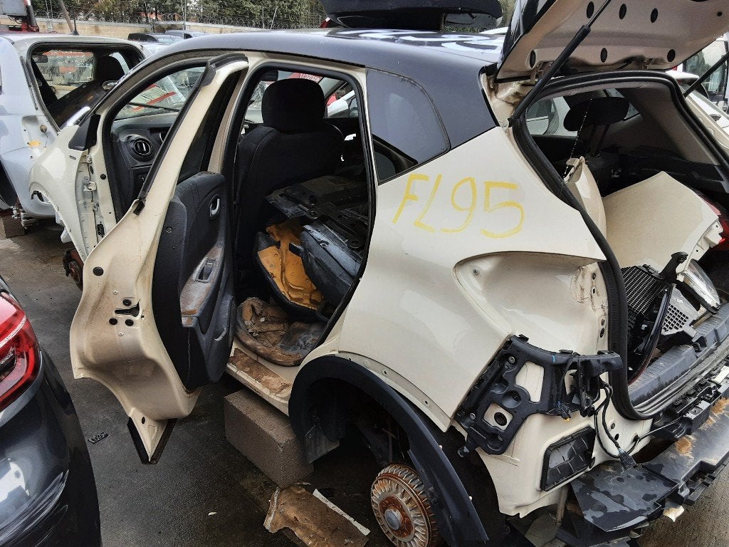 SPATBORD LINKS ACHTER Renault Captur (2R) (01-2013/-), Auto-onderdelen, Gebruikt, Achter, Renault, Spatbord