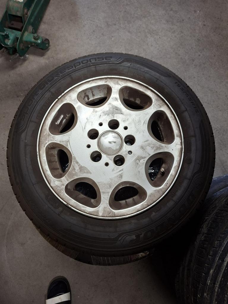 Origineel mercedes velgen 195/65/15, Auto-onderdelen, Banden en Velgen, Ophalen, Gebruikt, 15 inch, Banden en Velgen