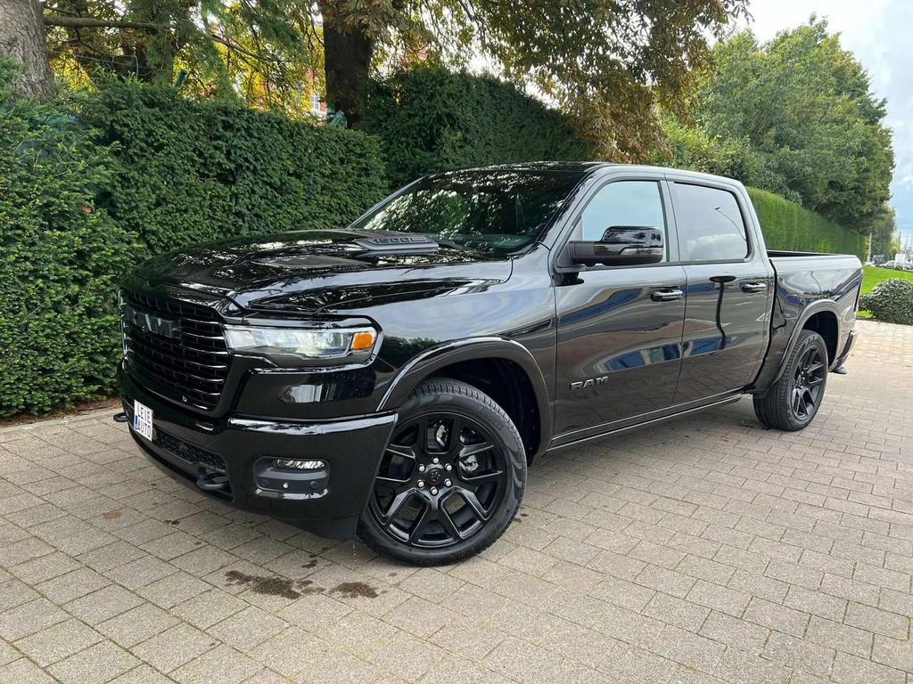 Dodge Ram Laramie Night Premium €65.900,- excl btw., Autos, Neuf, Autres modèles, Alcantara, Noir