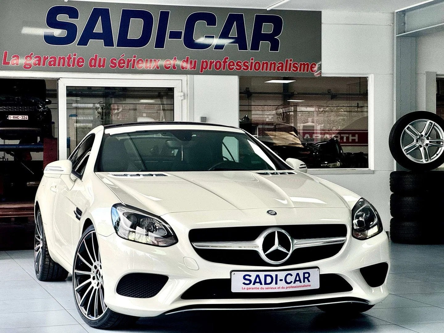 Mercedes-Benz SLC 250 d 204cv Roadster - PACKSPORT, Cuir, Euro 6, Entreprise, Noir