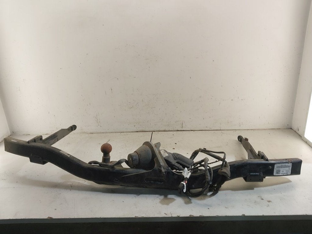 TREKHAAK Volkswagen Tiguan (AD1) (01-2016/04-2024), Gebruikt, Volkswagen, Volkswagen AG, Kundenbetreuung@volkswagen.de